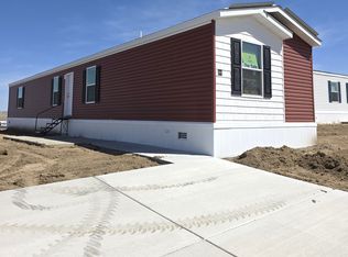 Cavco Essence Plan, Aspen Community, Evansville, WY 82636