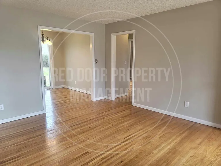 1502 E Jump Ave — Photo 4