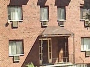 10-05 166th St FLOOR 3, Whitestone, NY 11357