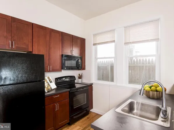 618 S 3rd St, Philadelphia, PA 19147