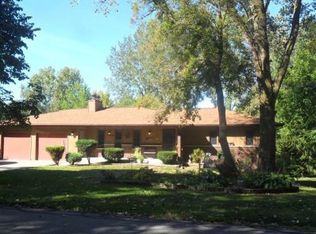 252 Bogata Ave, Valparaiso, IN 46385
