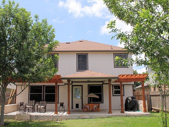 3rd image of 811 House Creek Dr