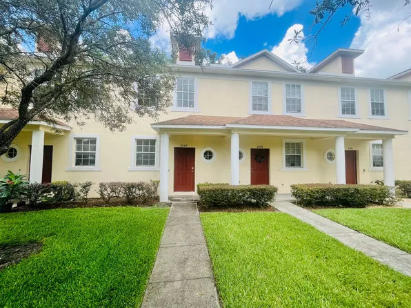 2082 Fiesta Ridge Ct, Tampa, FL 33604