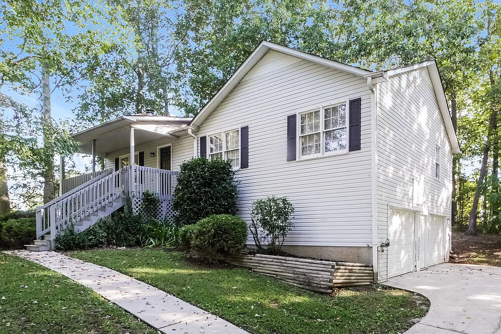 3 bed, 2.0 bath, 1364 sqft, $2,480 — Photo 4