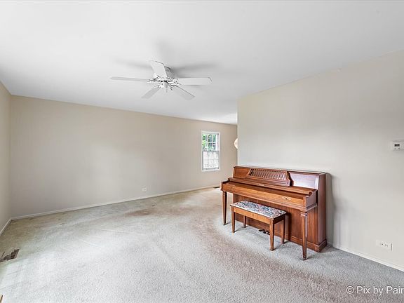 4th image of 7661 Woodridge Dr