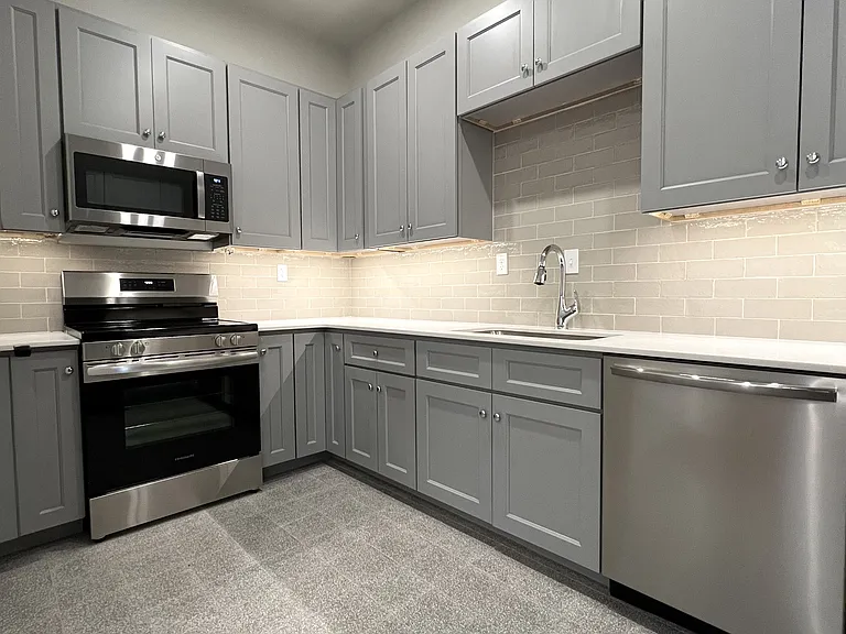 244 E Park Ave #201 — Photo 15