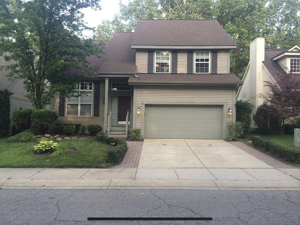 1st image of 320 Lake Forest Dr