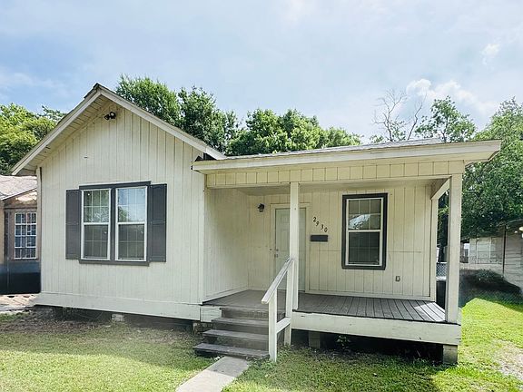 3rd image of 2930 Hiawatha St