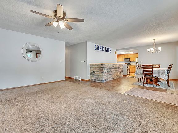3rd image of 2508 Jackson Cir