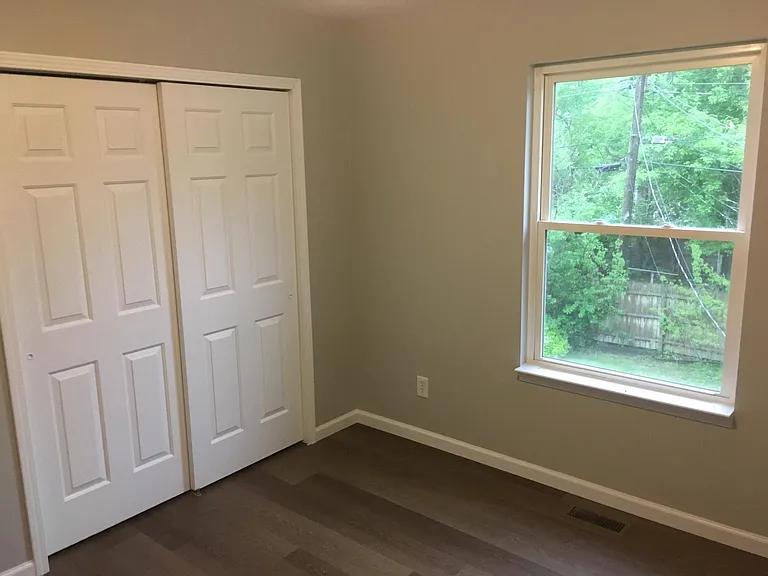 Upper bedroom.