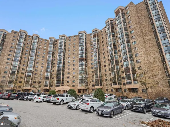5904 Mount Eagle Dr APT 104, Alexandria, VA 22303