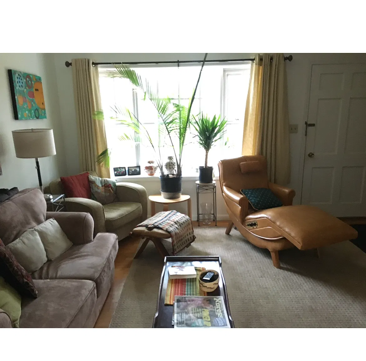 3 bed, 1000 sqft, $1,500 — Photo 1