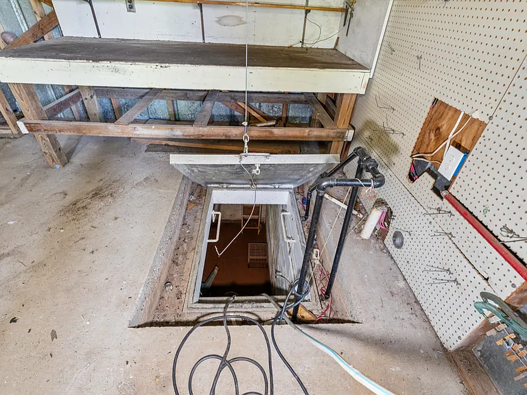 Tornado Shelter