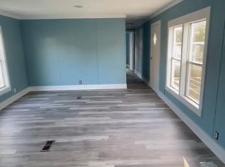 511 Friendship Rd, Mary Esther, FL 32569