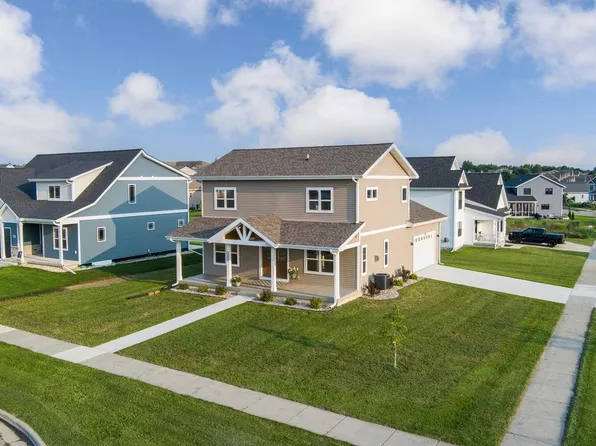1295 Stonehaven Drive, Sun Prairie, WI 53590