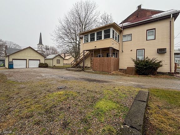 2nd image of 107 W Main St