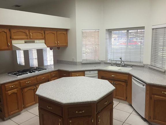 Kitchen_1