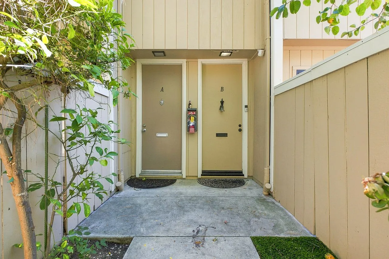 3001 Kaiser Dr — Photo 2