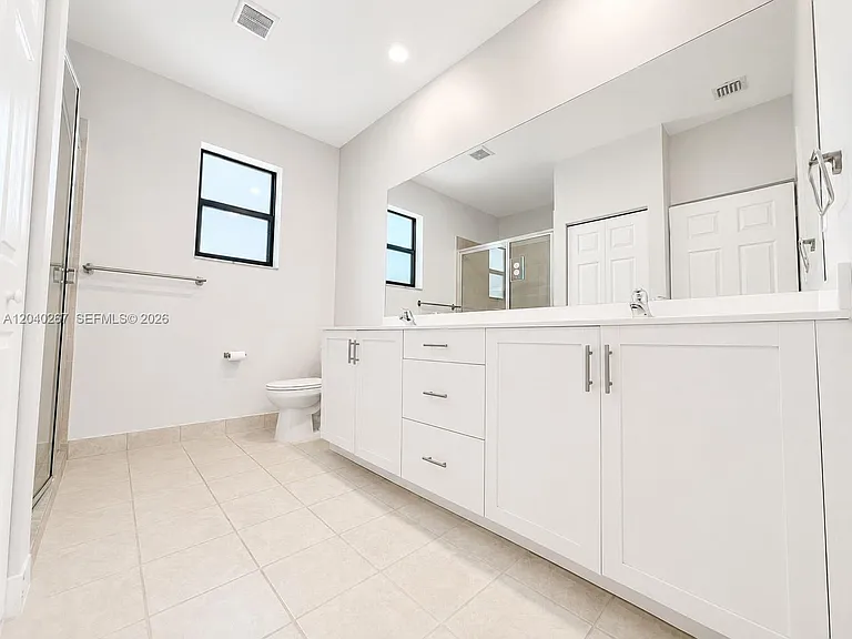 1523 SW 29th St #1523 — Photo 11