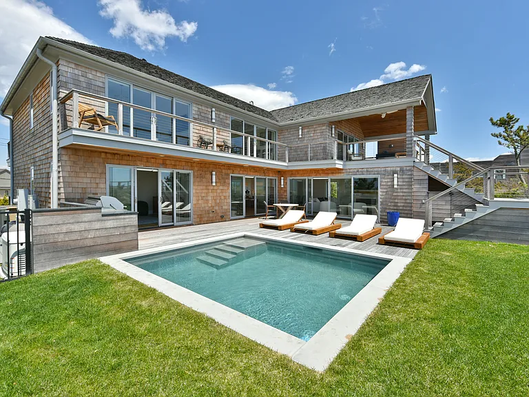 451 Dune Rd — Photo 41