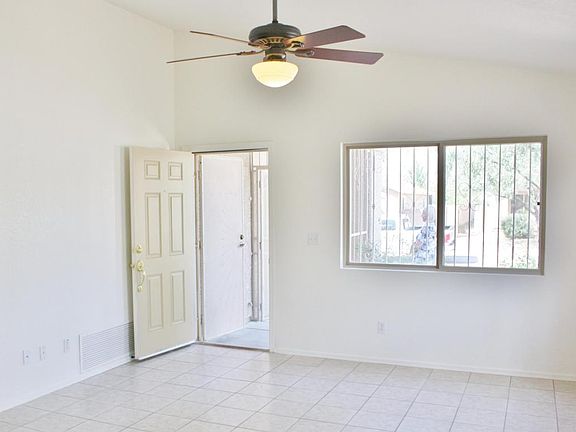 4th image of 8130 E Sundew Dr