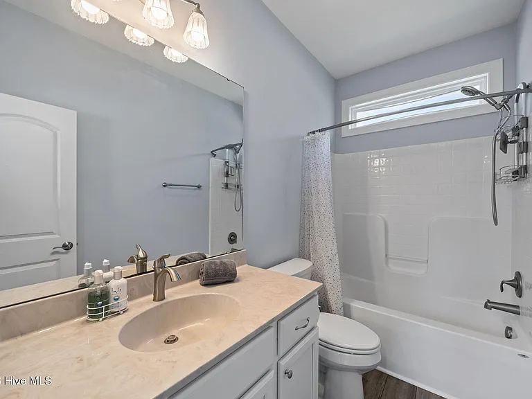 164 Bay View Dr — Photo 16