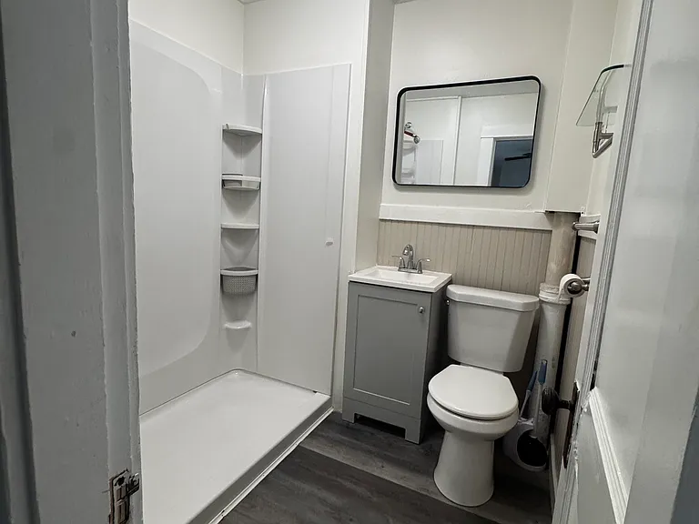 110 Lafayette St #2 — Photo 5