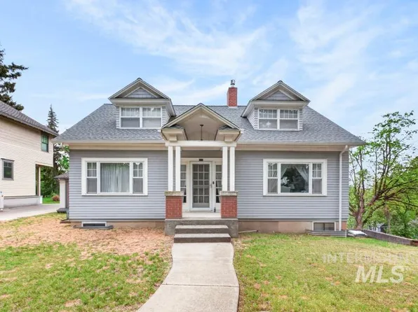 415 N Polk St, Moscow, ID 83843
