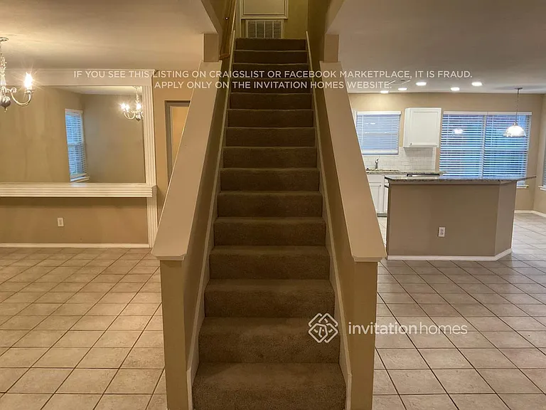 1002 Chatham Ln — Photo 7