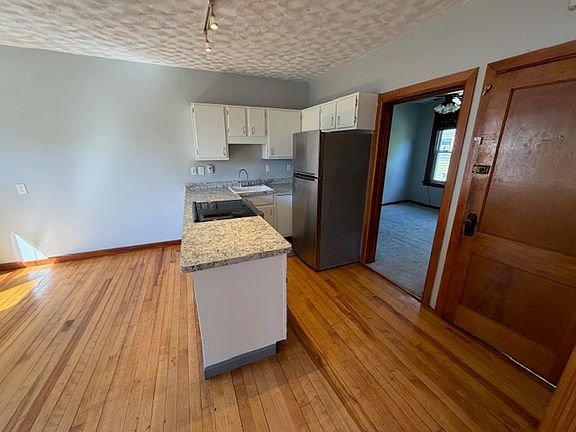 4th image of 17 Englewood Ave #2F