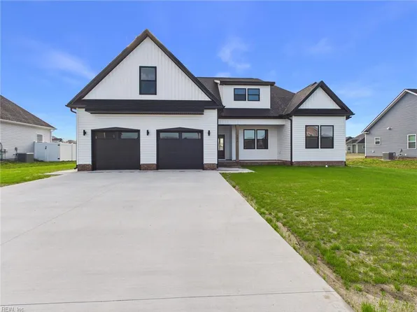 102 Staysail Dr, Elizabeth City, NC 27909