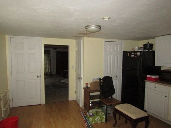 5th image of 355 Days Run Rd