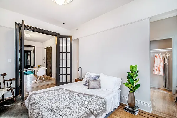 Rented by Compass | media 29