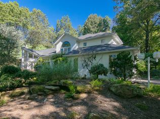 6 Alcott Ct, New City, NY 10956