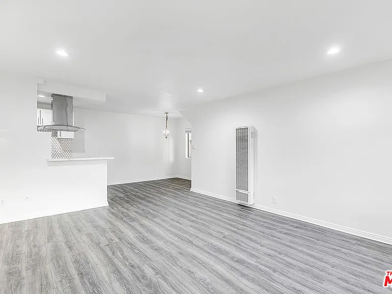 1630 N Harvard Blvd #1 — Photo 3