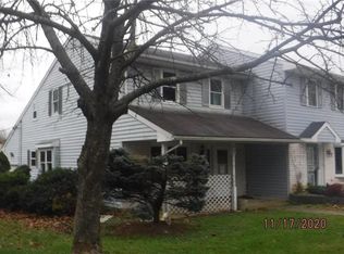 2034 Miller St, Whitehall, PA 18052