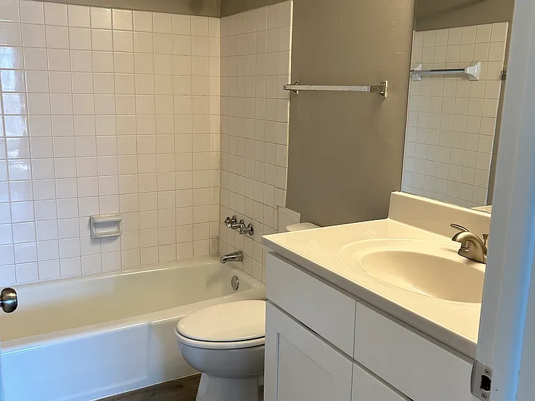 The Park Apartments & Townhomes — Photo 22