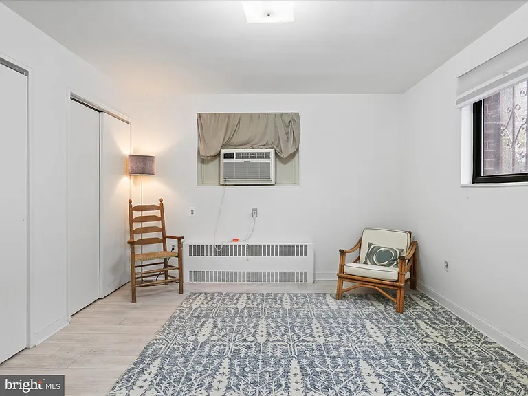 1581 N Colonial Ter #201X — Photo 23