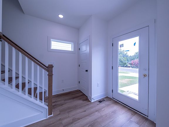 4th image of 2548 Fayetteville St