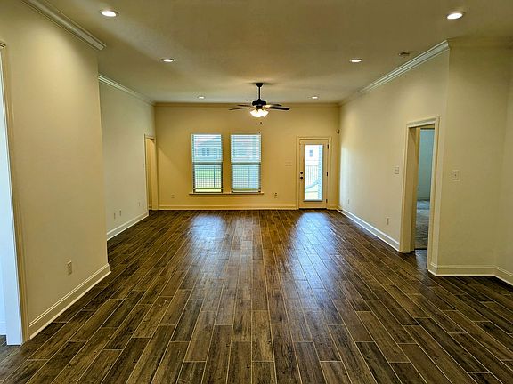 2nd image of 213 Preston Rose Ln