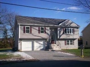 4 Stremlau Ave, Plainville, CT 06062