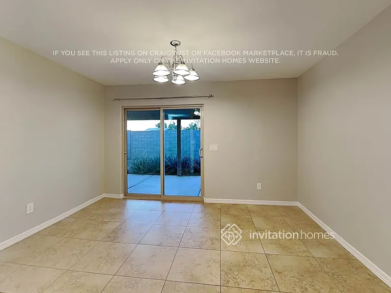 8122 S 2nd Dr — Photo 5