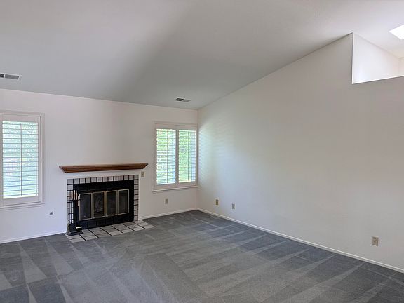 5th image of 2300 E Iris Avenue