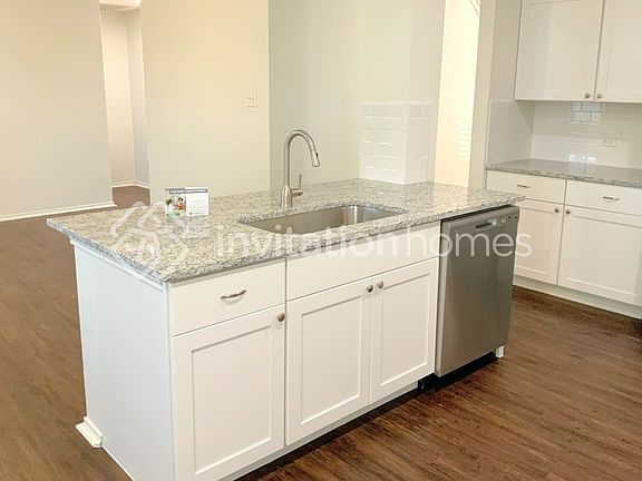 5th image of 1609 White Dove Ln