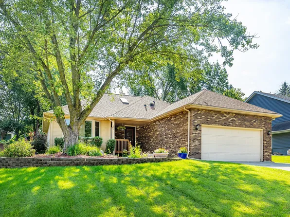 1406 N B St, Indianola, IA 50125