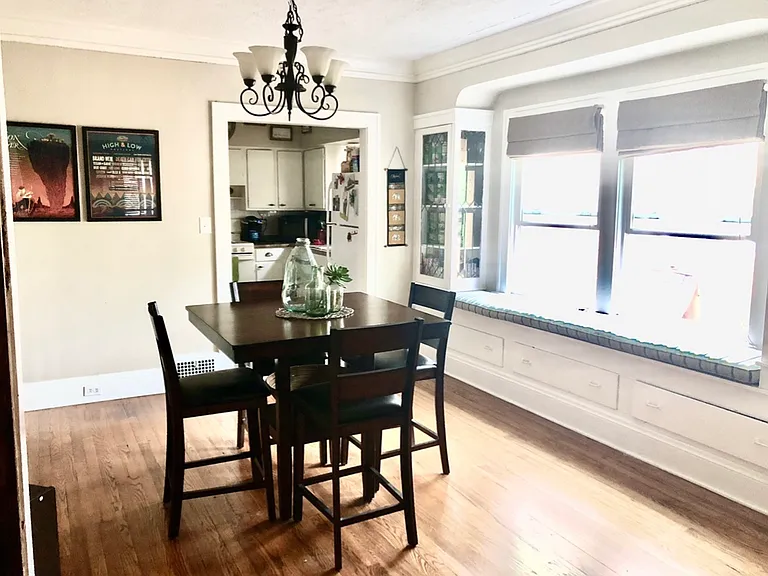 1124 Summit Ave — Photo 4