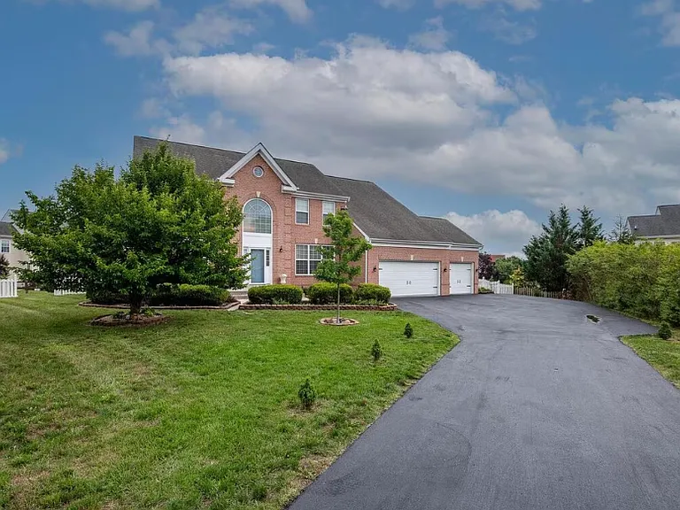 73 Anthony Taylor Way — Photo 4