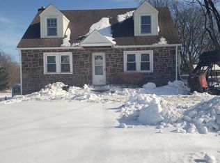 12 N Limerick Rd, Limerick, PA 19468