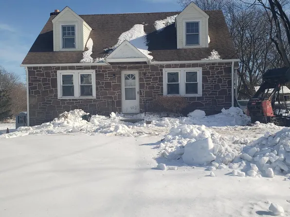 12 N Limerick Rd, Limerick, PA 19468