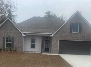 2 Red Oak Dr, Long Beach, MS 39560